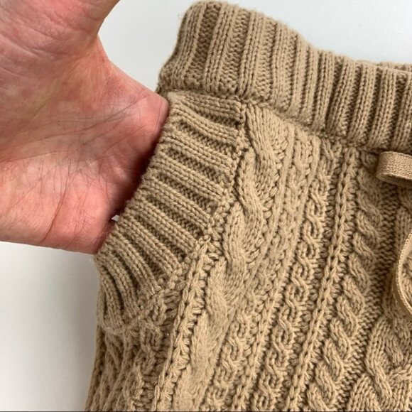 OAK  & Fort Beige Sweater Shorts - Picture 6 of 9